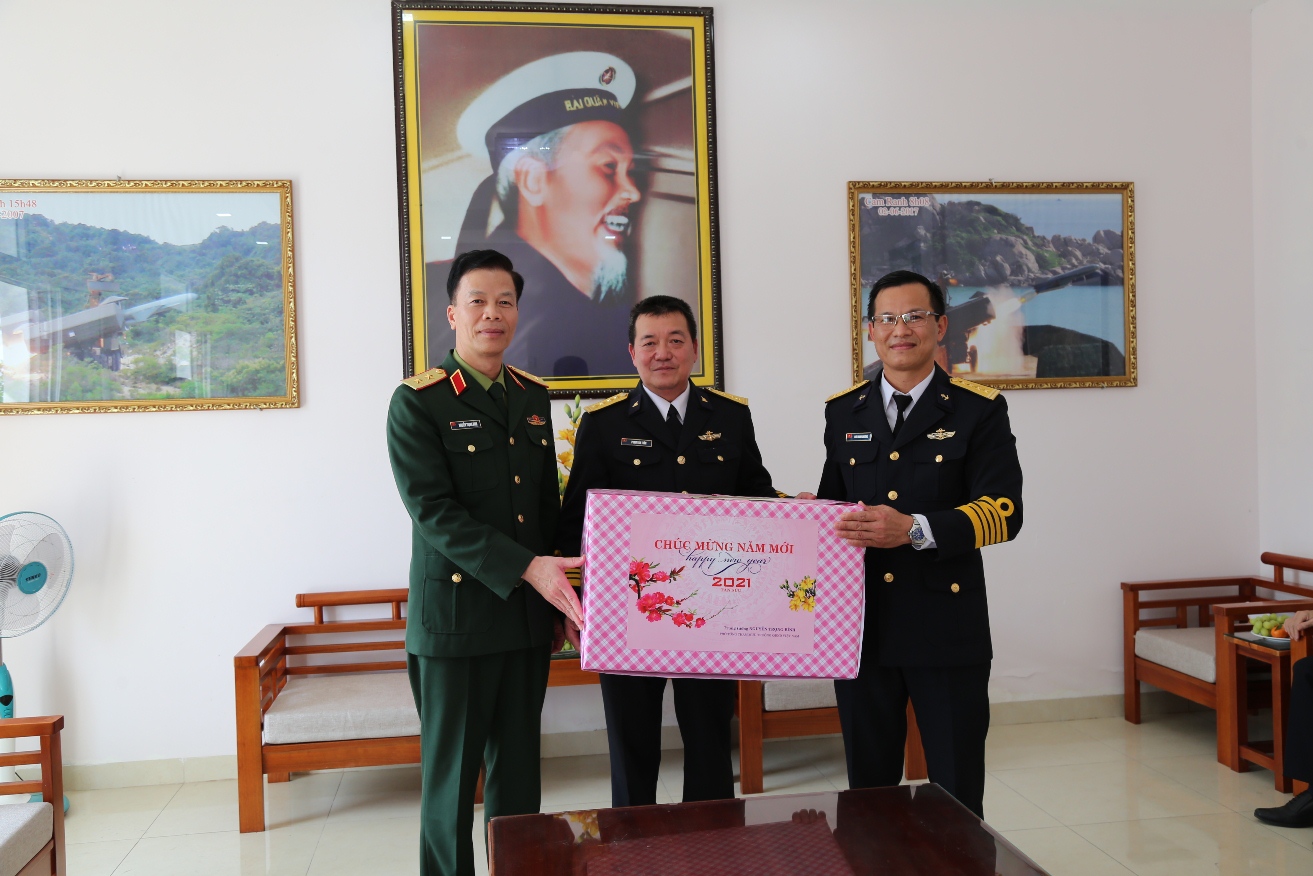 Trung tướng Nguyễn Trọng Bình thăm, kiểm tra Lữ đoàn 680 và Lữ đoàn 172 